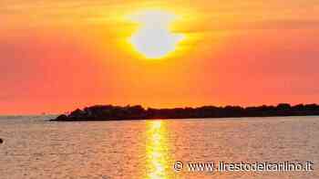 Alba di San Giovanni, che fascino Ritrovo in piazzale della Libertà - il Resto del Carlino