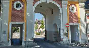 Mit Hochdruckstrahler und Trockeneis: Schönheitsfehler am Damianstor in Bruchsal wurden beseitigt - BNN - Badische Neueste Nachrichten