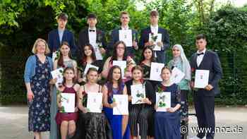 92 Schüler verabschiedet: Das sind die Absolventen 2022 der Oberschule Bad Essen - NOZ