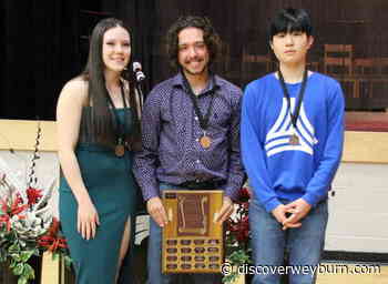 Awards presented at Weyburn Comprehensive School - DiscoverWeyburn.com - Local news, Weather, Sports, Free Classifieds and Job Listings for the Weyburn, Saskatchewan - DiscoverWeyburn.com