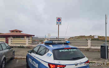 Ostia, in cento a ballare sulla spiaggia: la Polizia blocca la festa - Canale Dieci