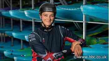 Canoe World Cup: Britain's Mallory Franklin and Kimberley Woods win gold