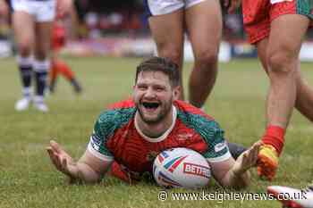 Keighley obliterate Oldham to stay four ahead in League 1 - Keighley News