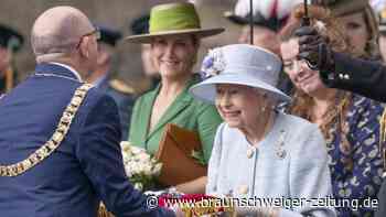 Queen bei traditioneller Zeremonie in Schottland