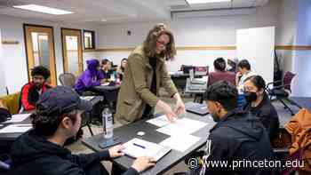 Inside 'The Looking Lab,' a Princeton course where visual arts spark entrepreneurial thinking - Princeton University