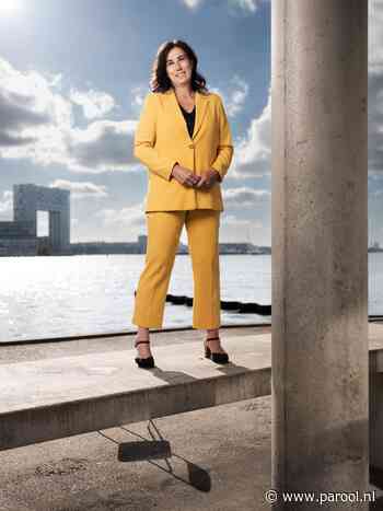 Wethouder Hester van Buren: 'Ik kan mooi de spelverdeler zijn, ik hoef niet te scoren' - Parool.nl