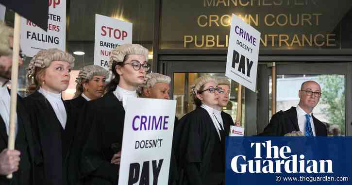 ‘The system is in crisis’: barristers make their case as strike begins
