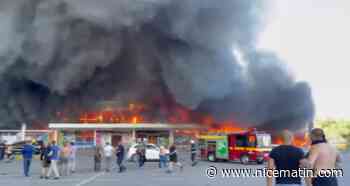 Guerre en Ukraine: un centre commercial bondé visé par des missiles russes à Krementchouk, de nombreuses victimes