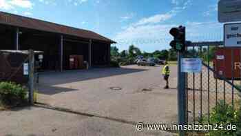 Ampel an Ampfinger Wertstoffhof installiert: Das gilt es jetzt zu beachten