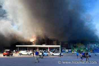 Premier bilan, "crime de guerre"... on fait le point après le bombardement d'un centre commercial en Ukraine
