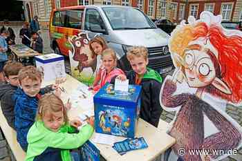 Comicfigur beantwortet Fragen in interaktiver Ausstellung