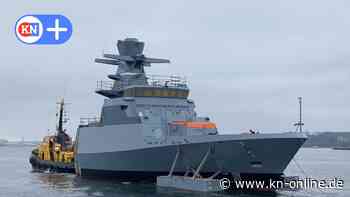 Halbes Schiff: Korvettenbug wird von Kiel nach Hamburg geschleppt