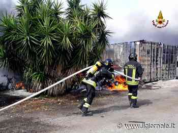 Esplosione alle porte di Roma, evacuati palazzi e un centro estivo