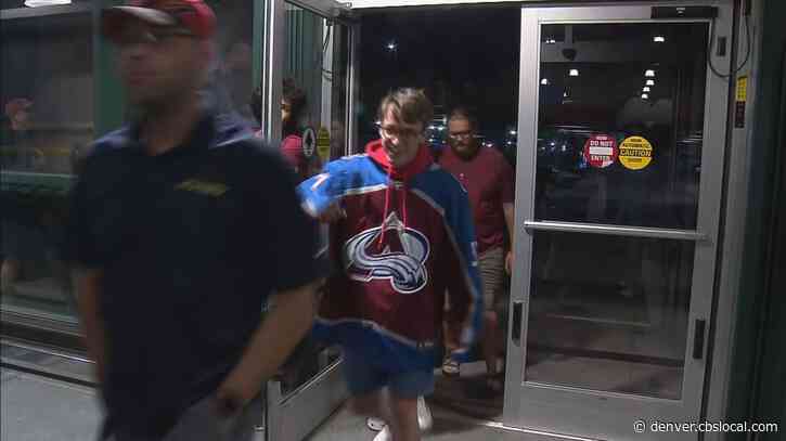 Park Meadows Dick’s Sporting Goods sees fans rush in for new merchandise the night of Avs Stanley Cup victory