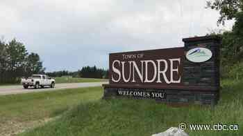 Sundre, Alta., float decried as racist was 'political satire,' area rancher claims