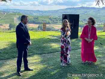Ottavo compleanno Unesco: a Grinzane Cavour inaugurata l'opera di Olafur Eliasson - TargatoCn.it