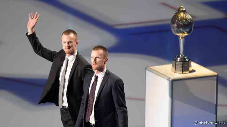 Canucks' Sedins headline Hockey Hall of Fame's 2022 class