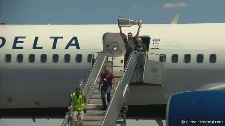 Avs Arrive Home With Stanley Cup