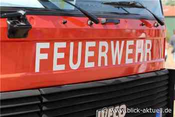 Koblenz: Dachstuhlbrand stellt Feuerwehr vor große Herausforderungen - Blick aktuell