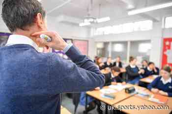 Blackburn with Darwen needs more male school teachers and better pay for women - Yahoo Eurosport UK
