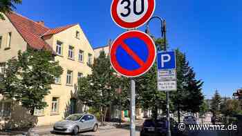 Gefahrenstelle in der Poststraße in Thale: Stadt stellt Tempo-30-Schilder auf - Mitteldeutsche Zeitung