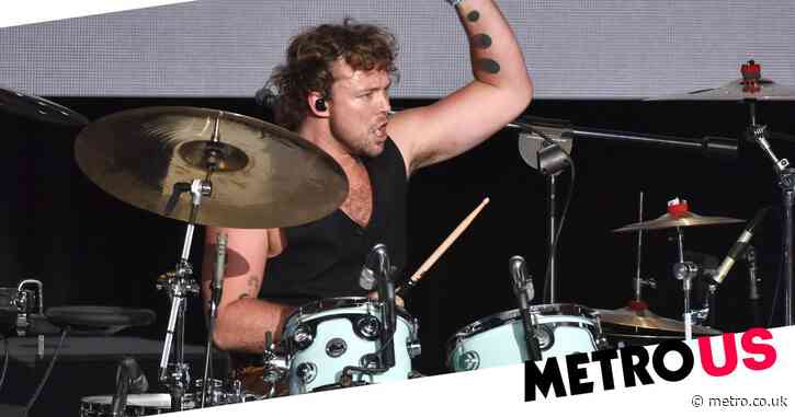 5 Seconds of Summer’s Ashton Irwin recovering after being taken to hospital for heat exhaustion and suffering ‘stroke’ symptoms on stage