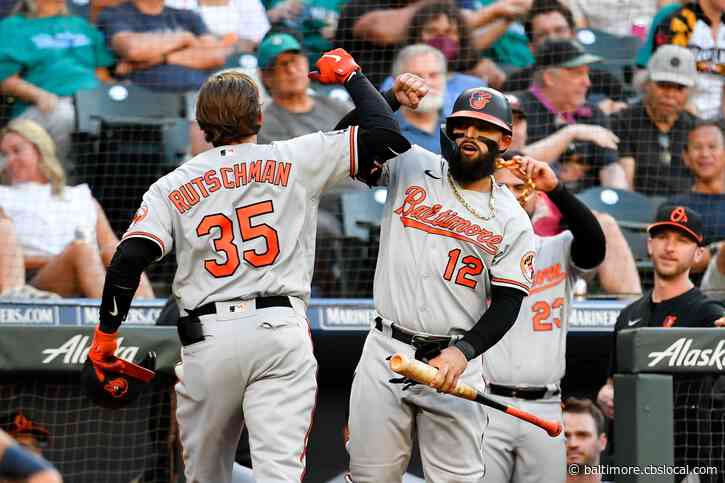Wells, Rutschman Help Orioles Dominate Mariners 9-2