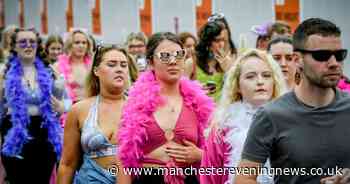 LIVE: Fans gather at Emirates Old Trafford ahead of first Harry Styles show - Manchester Evening News