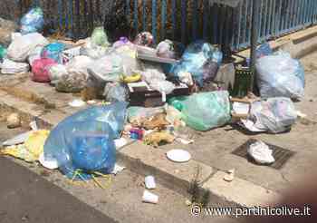 Partinico affoga nei rifiuti a causa dello stop alla raccolta dell'indifferenziata - partinicolive