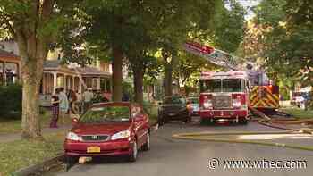 Crews put out fire at Meigs Street apartment building