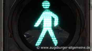 Jugendliche Radlerin stürzt, weil ein Autofahrer nicht aufpasst