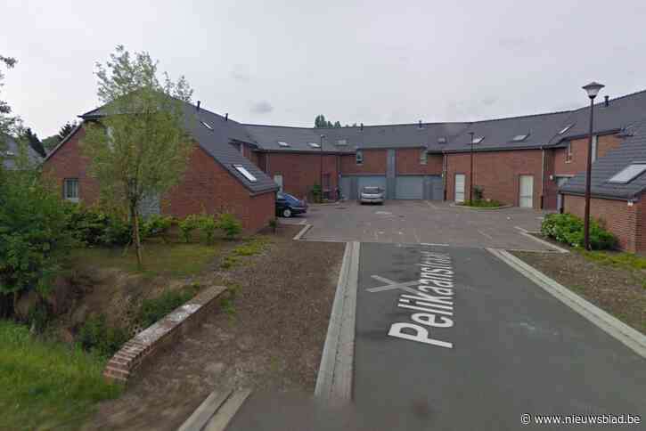 Patiënte gijzelt huisarts tijdens huisbezoek in Waregem en slaat haar met stok