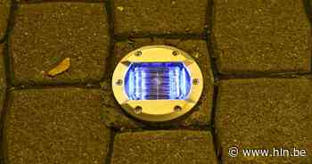 Ledverlichting in zebrapaden aan scholen Mevrouw Courtmanslaan | Maldegem | hln.be - Het Laatste Nieuws