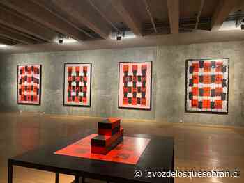 Artista chileno expone en Buenos Aires obras inspiradas en “El ladrillo” de los Chicago boys y reflexiona sobre la economía de la dictadura - La Voz De Los Que Sobran