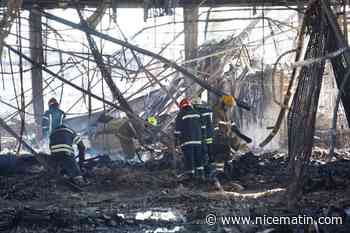 Guerre en Ukraine: les riverains démentent la présence d'une cible militaire aux abords du centre commercial de Krementchouk