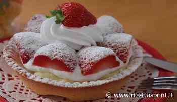 Crostatine con crema all’ananas e fragole, il dessert perfetto per conquistare tutti - RicettaSprint