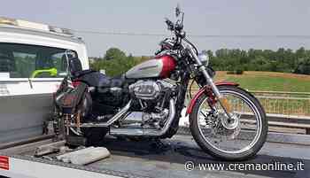 Crema. Camion perde parte del carico lungo la tangenziale, ferito un motociclista - Crem@ on line