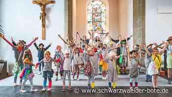 Singspiel in Jettingen: 32 Kinder erzählen Geschichte vom Haben und Teilen