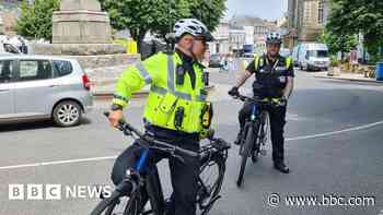 Cornwall police on e-bikes 'more visible to communities' - BBC