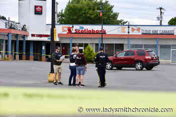 BREAKING: Multiple people injured after Saanich shooting near bank – Ladysmith Chronicle - Ladysmith Chronicle