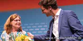 Blumen vom CDU-Landeschef: Wüst gratuliert Lünerin Annette Droege-Middel - Ruhr Nachrichten