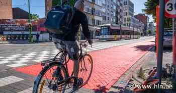 Daar komt de fietsstraat: tegen 15 juli moet Turnhoutsebaan klaar zijn - Het Laatste Nieuws