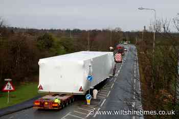 Wide load convoy travelling through Wiltshire
