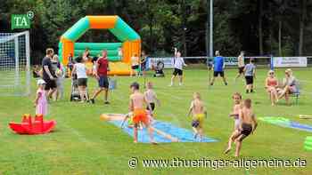 SV Blau-Weiß Niederroßla auch nach 130 Jahren noch spritzig - Thüringer Allgemeine