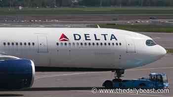 Delta Flier Accused of Groping a Girl, Then Blaming the Ambien - The Daily Beast