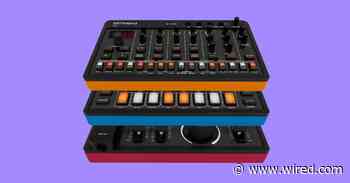 Compose Your Own '80s Tunes With These Super-Portable Synths