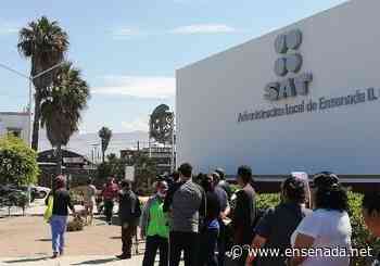 Continúan largas filas y espera en el SAT Ensenada - Ensenada.net