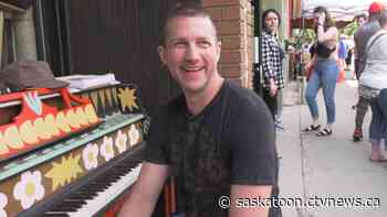 'A big, wild experiment': Saskatoon sidewalk piano strikes a chord