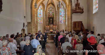 Bamberg erhält 'bedeutendes Kunstwerk': Lüpertz übergibt Fenster an Bürgerschaft - inFranken.de