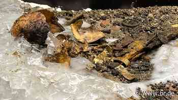 Kindergrab aus dem 7. Jahrhundert wird in Bamberg aufgetaut - br.de